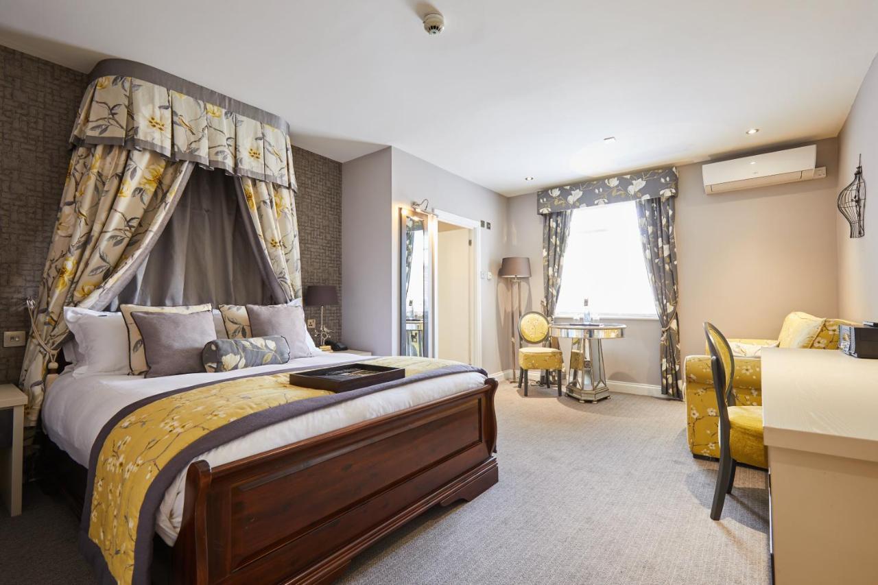 Worldhotels Distinctive Woughton House Hotel Милтон-Кейнс Экстерьер фото