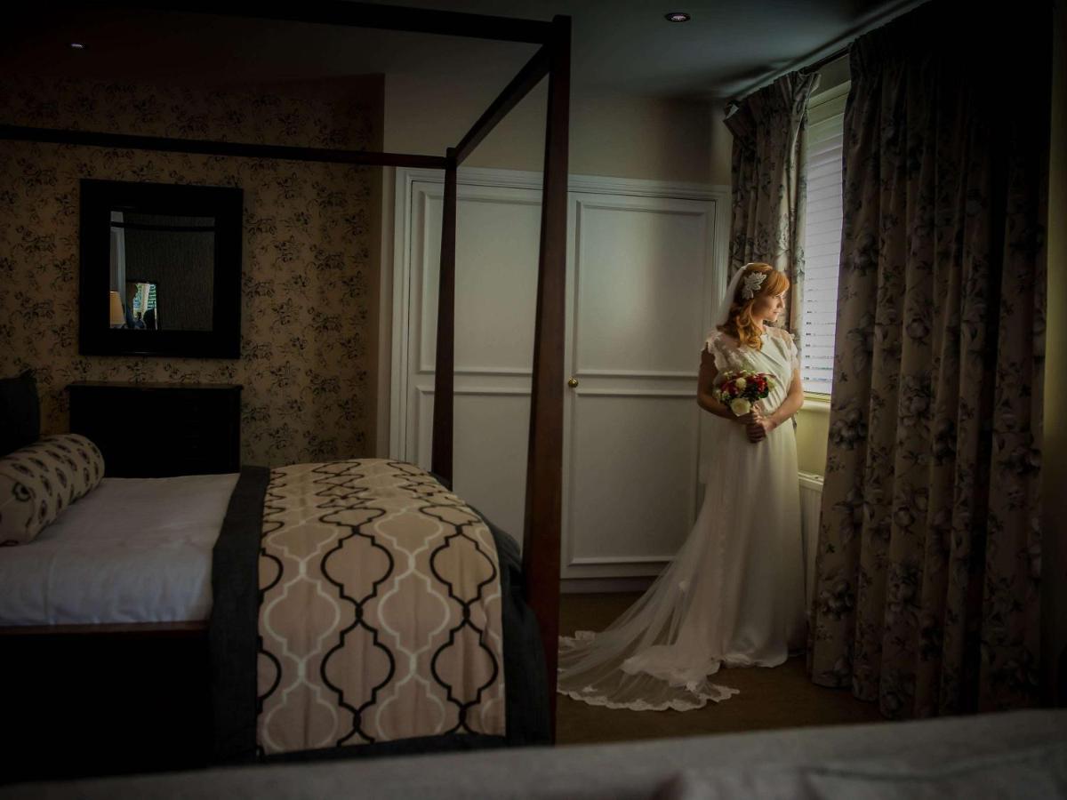 Worldhotels Distinctive Woughton House Hotel Милтон-Кейнс Экстерьер фото